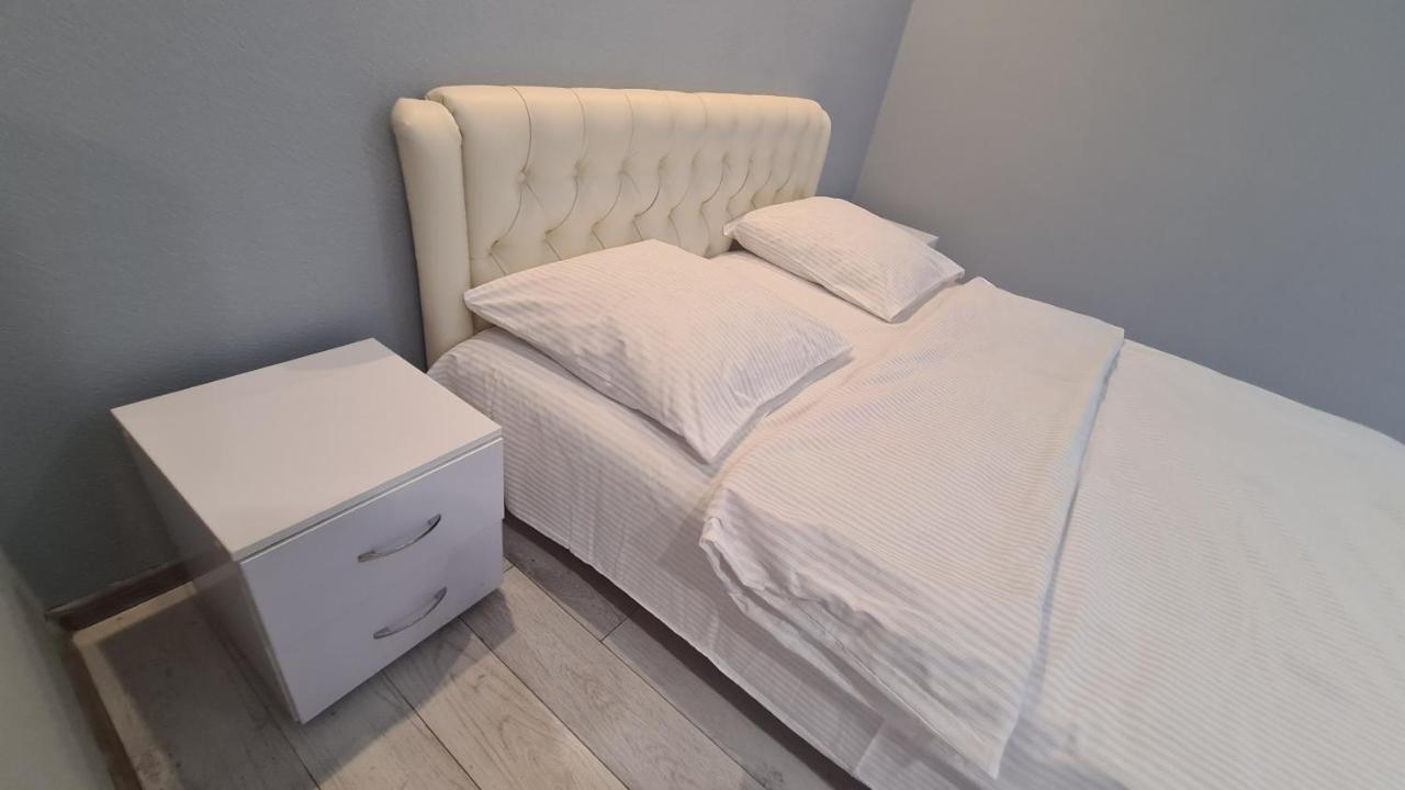 Apartaments On Vulytsia Heroiv Ato 32 Kryvy Rih Extérieur photo