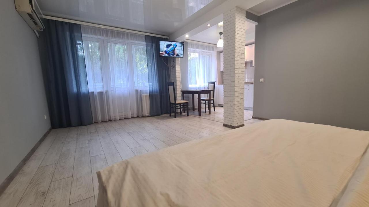 Apartaments On Vulytsia Heroiv Ato 32 Kryvy Rih Extérieur photo