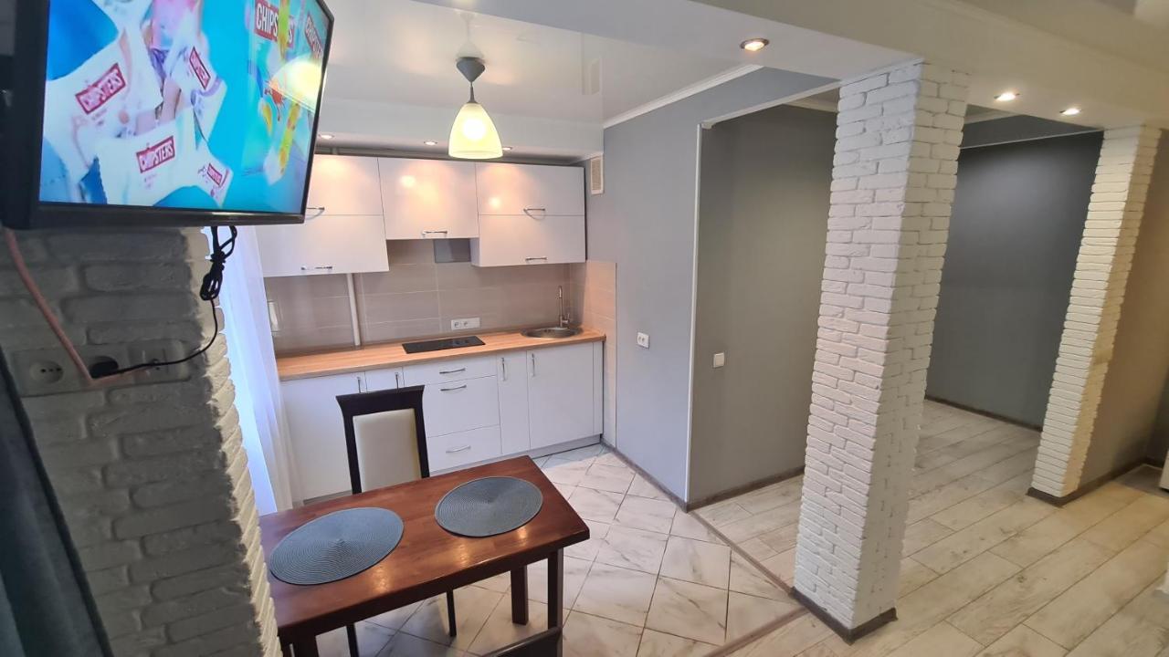 Apartaments On Vulytsia Heroiv Ato 32 Kryvy Rih Extérieur photo